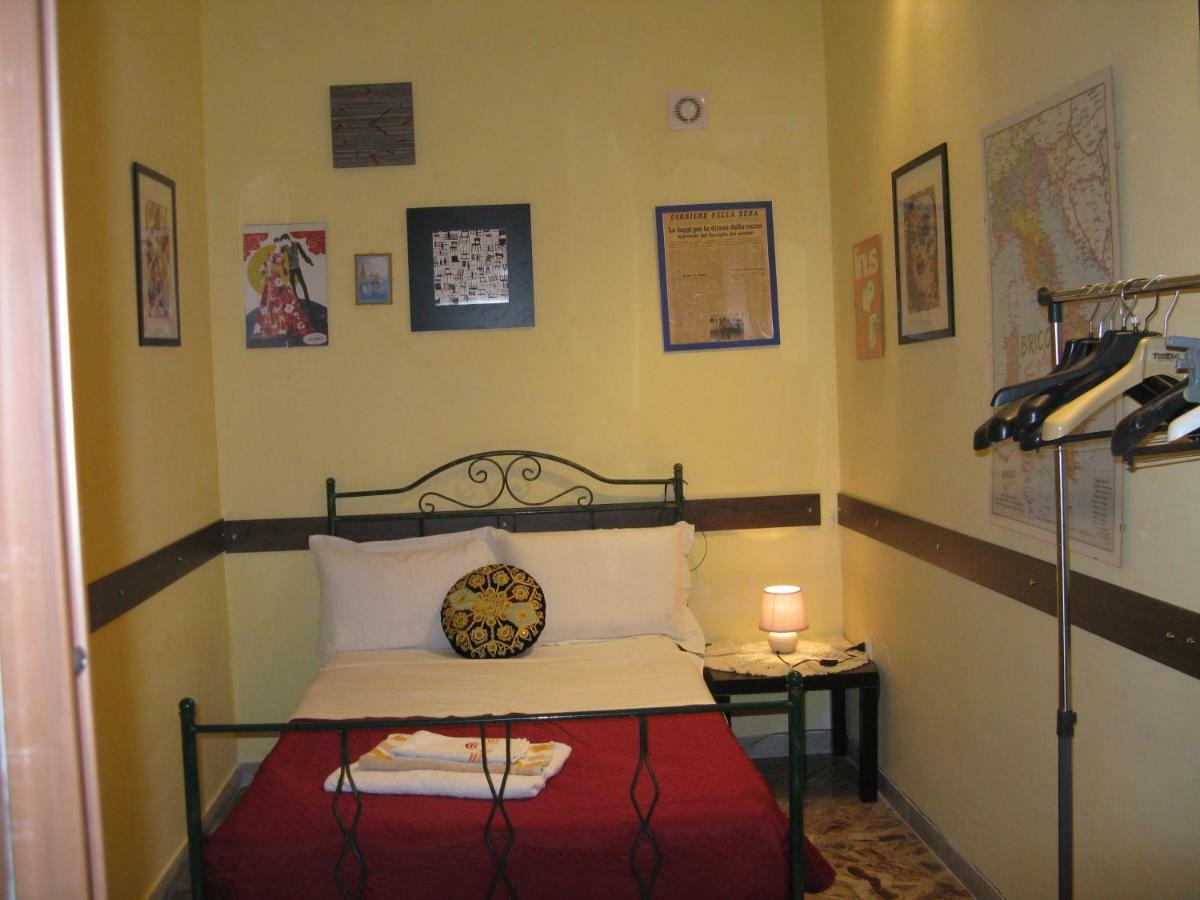 Le Stanze Di Ginevra - Via Tescione Hotel Caserta Exterior photo